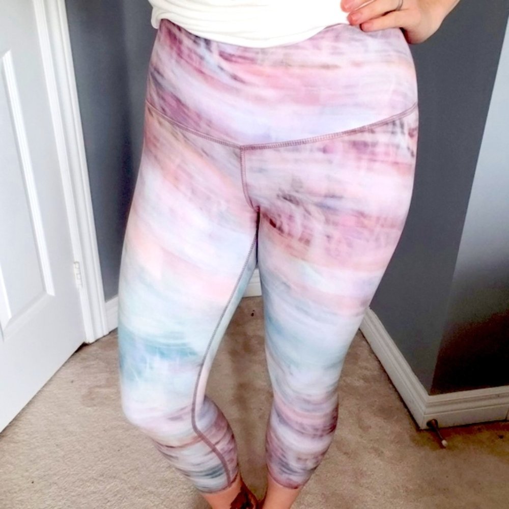 3/$30 Pink & Blue Tie Dye Crop Leggings